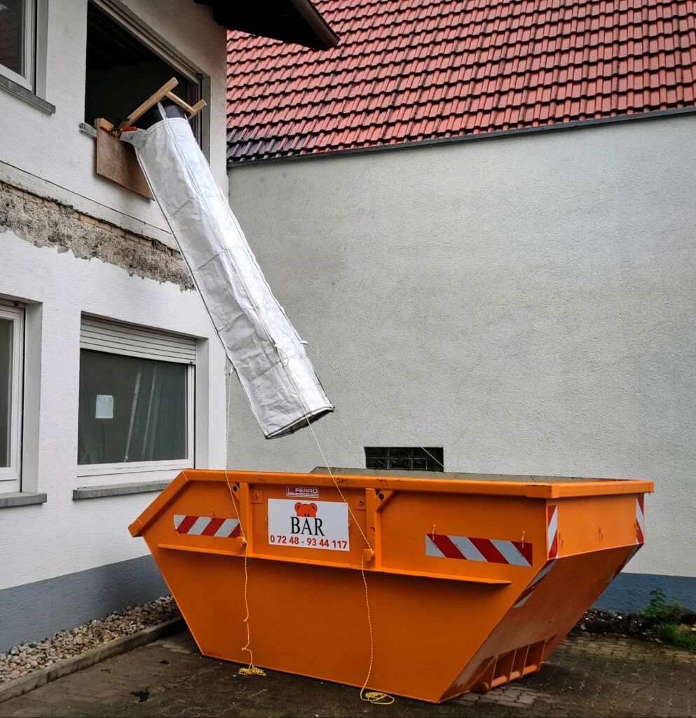 Flexible Schuttrutsche Stortslurf® statt Schuttrutsche mieten