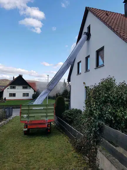 Flexible Schuttrutsche mieten